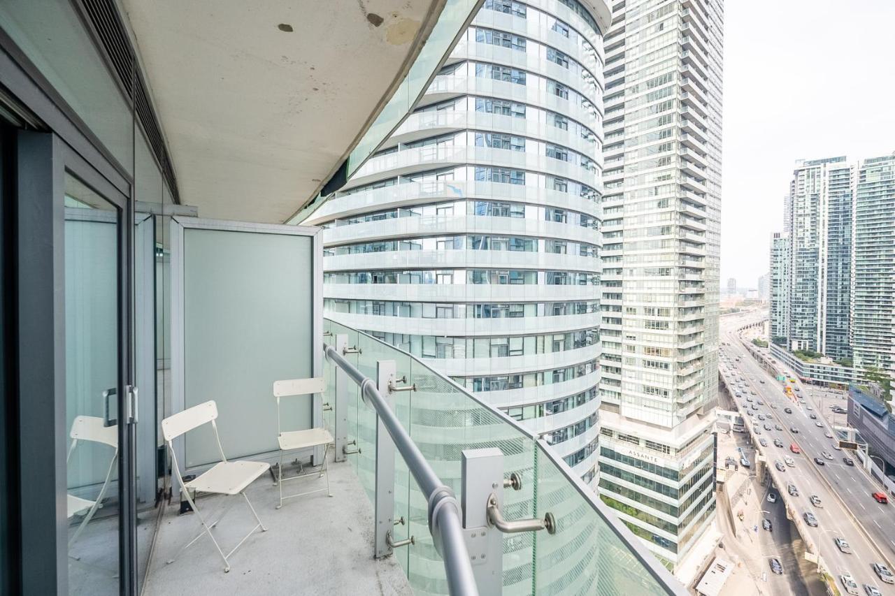 Globalstay. Amazing Downtown Apartments Торонто Экстерьер фото