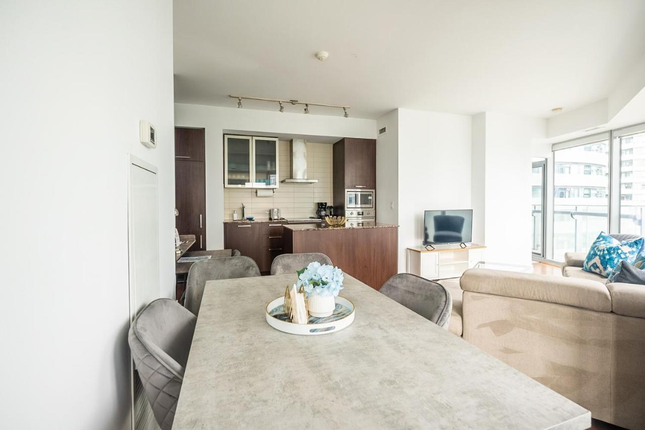Globalstay. Amazing Downtown Apartments Торонто Экстерьер фото