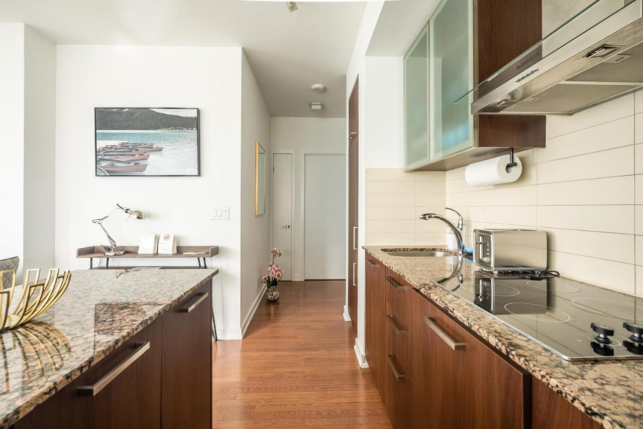Globalstay. Amazing Downtown Apartments Торонто Экстерьер фото